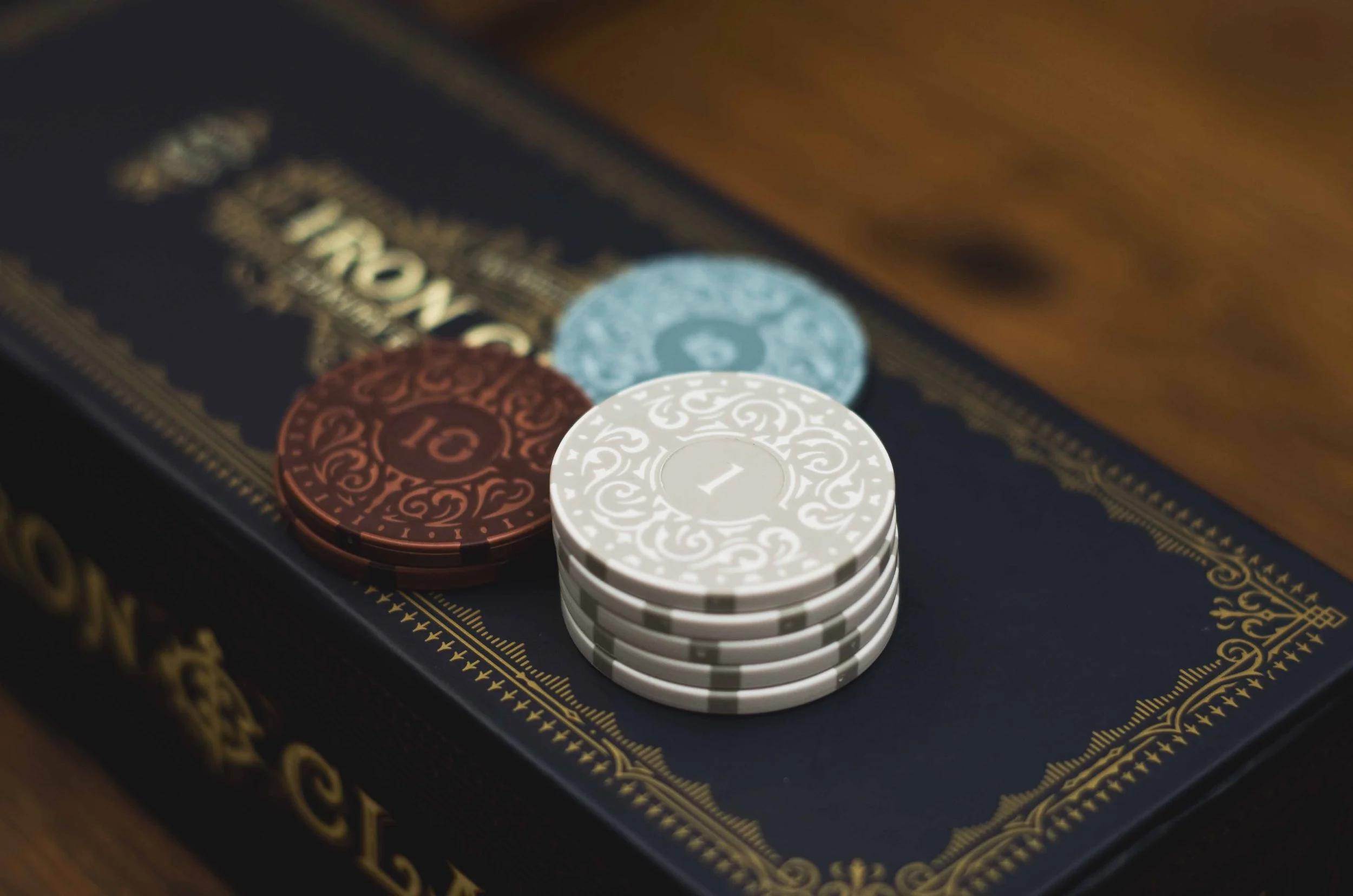 IRON CLAYS チップ トランプ ボードゲーム ア*リ様 IRON CLAYS チップ